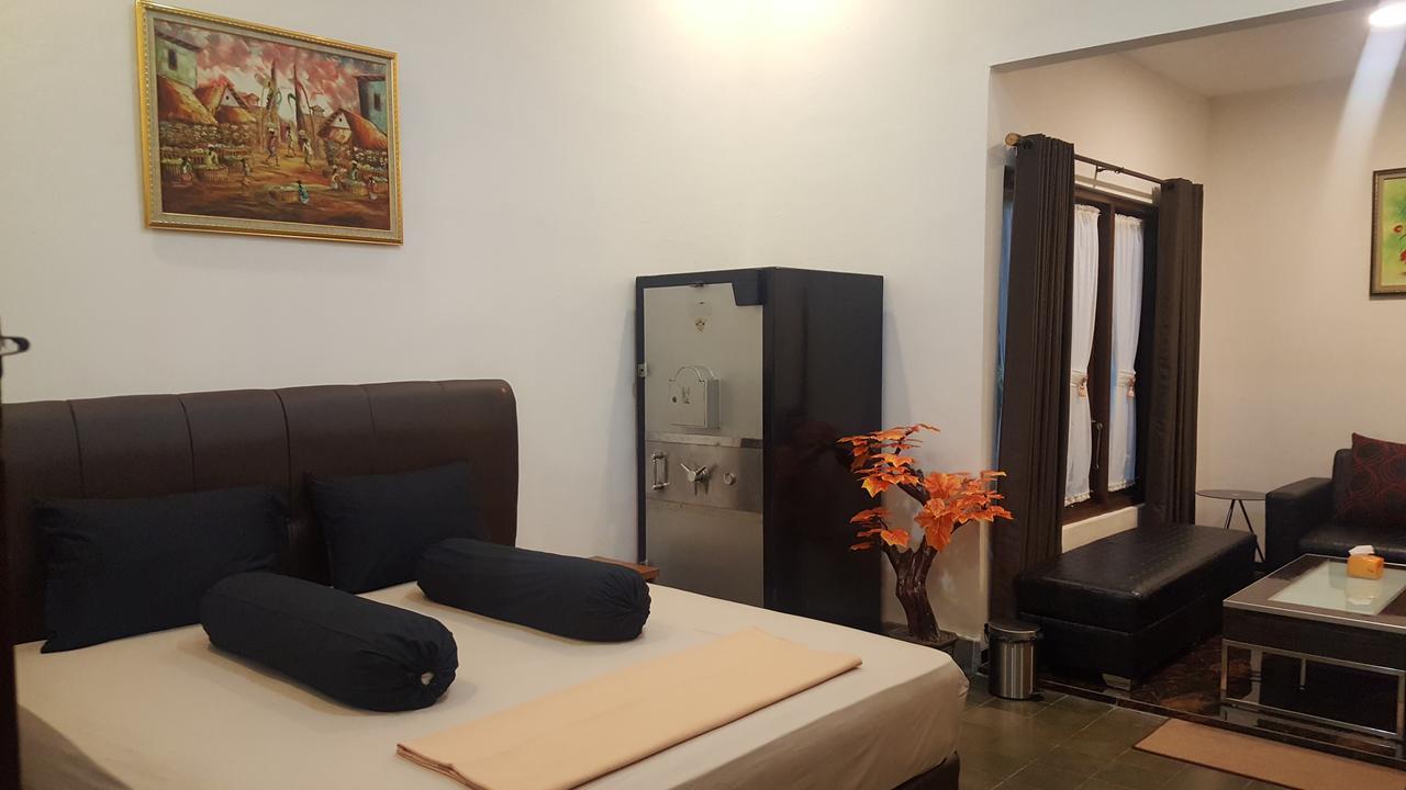 Sultan Guesthouse ตุลุงอากุง ภายนอก รูปภาพ