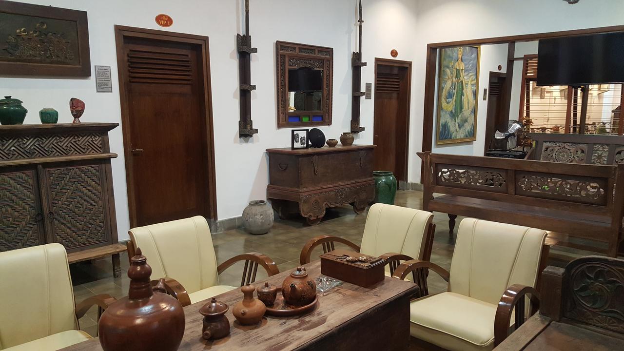 Sultan Guesthouse ตุลุงอากุง ภายนอก รูปภาพ