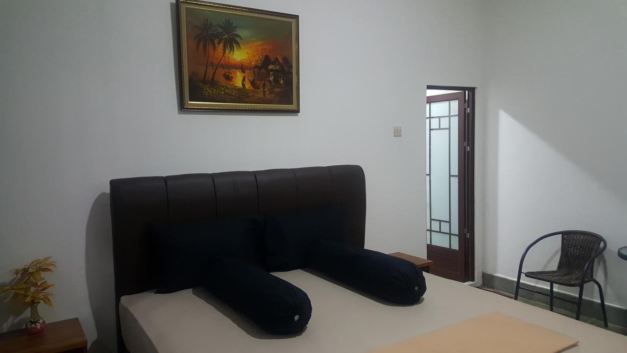 Sultan Guesthouse ตุลุงอากุง ภายนอก รูปภาพ