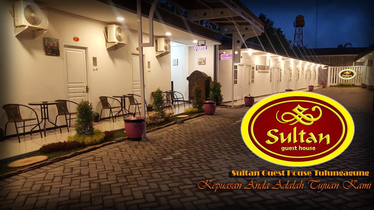 Sultan Guesthouse ตุลุงอากุง ภายนอก รูปภาพ