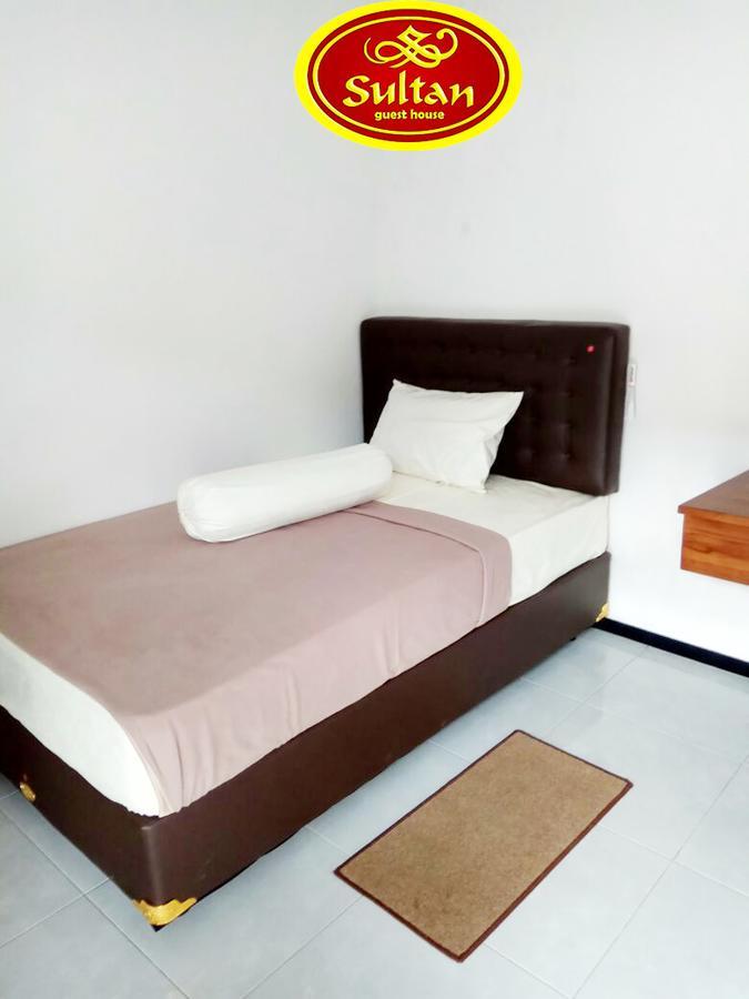 Sultan Guesthouse ตุลุงอากุง ภายนอก รูปภาพ